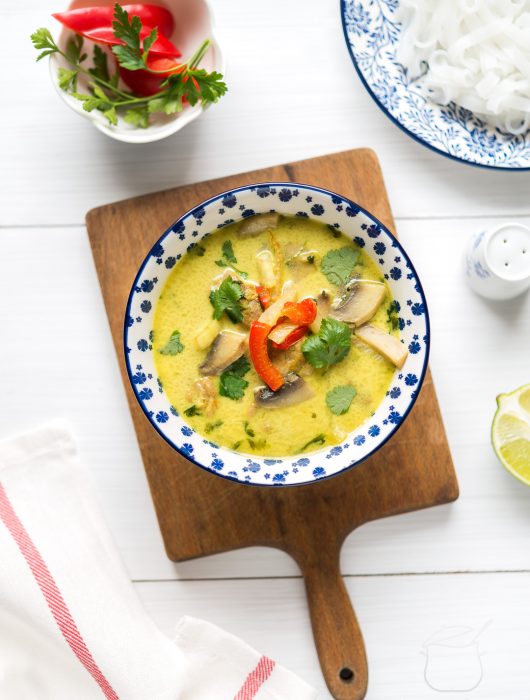 Tajska zupa z kurczakiem | Przepis | Imbirowy Garnek